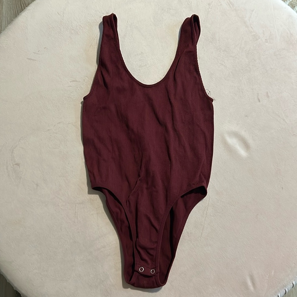 Burgundy Ribbed Low Back Body Suit